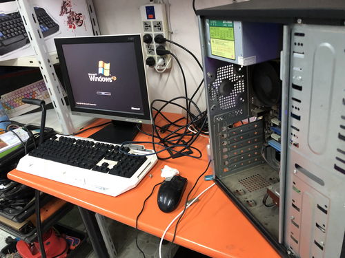 電腦開機黑屏顯示英文提示的簡易解決方案 巧用BIOS設置修復硬件識別問題